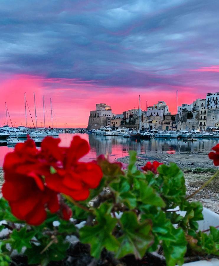 Hotel Cala Marina كاستيلاّماري ديل غو المظهر الخارجي الصورة